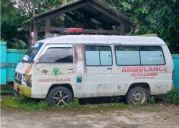 Jangan Sampai Menjadi Besi Tua, Mobil Ambulance di Puskesmas Sungai Lansek dan Kamang Baru Seakan Tak Terawat