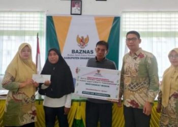 Bantuan Biaya Berobat dan Pendampingan di Rumah Sakit Disalurkan Baznas Dharmasraya