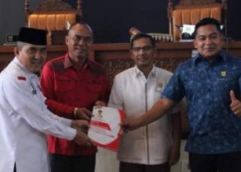 Diwakili Sekretaris Daerah H. Adlisman,S.Sos,M.Si, Pemkab Dharmasraya Sampaikan LKPj Tahun 2023