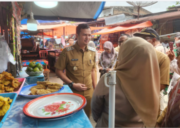 Wakil Bupati Rahmat Hidayat bersama BPOM Sumbar Inspeksi Keamanan Pangan Di Pasar Sungai Geringging