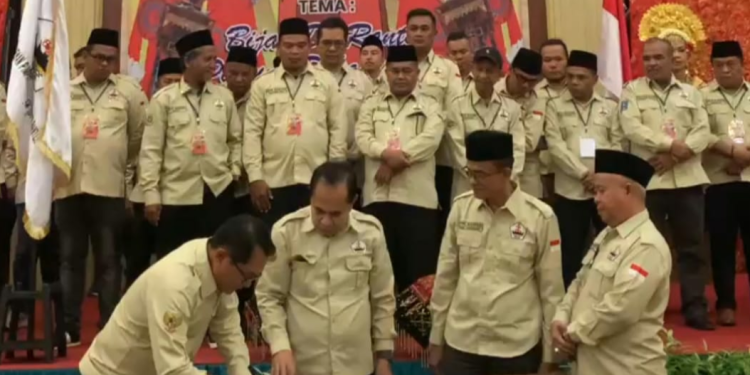 Bupati John Kenedy Azis Lantik Pengurus DPW PKDP Banten Periode 2025 – 2030 di Pandeglang Banten